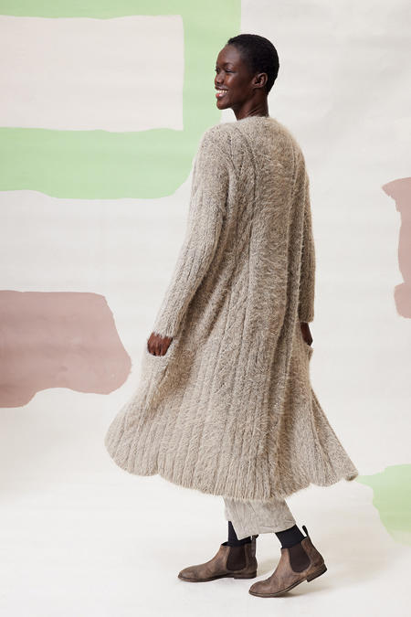 Anleitung Nr. 19795 Mantel "Umamaya" aus Alpaca Soxx 4-fach, Fluffy & Paillettes (Lang Yarns)