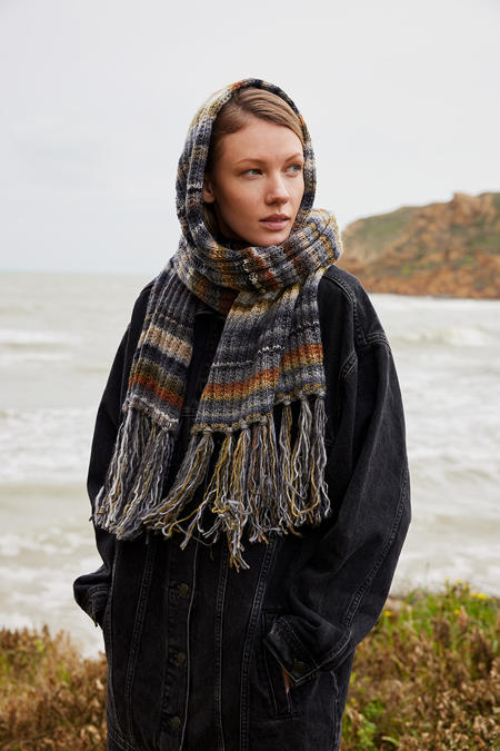 Anleitung Nr. 19816 Schal "Earla" aus Infinity (Lang Yarns) 