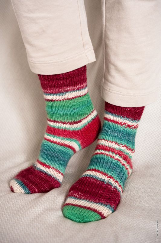 Anleitung Nr. 17988 Socken Meilenweit 6-fach Merino Christmas