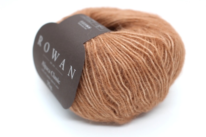 135 toffee (alpaca classic)