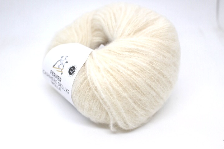 01  (Cashmere Deluxe)