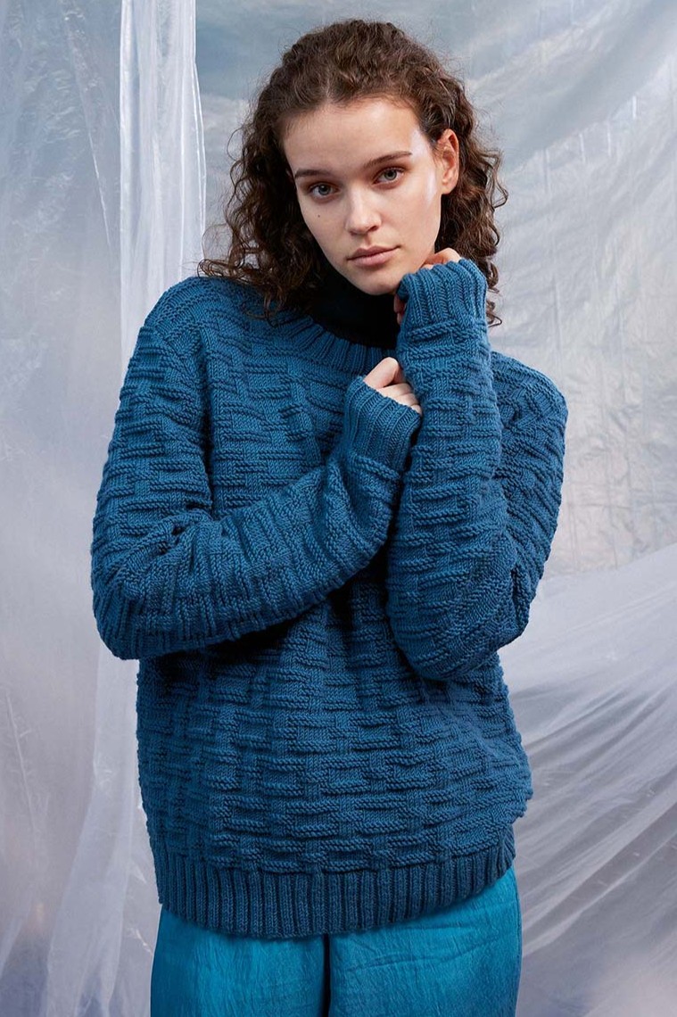 Anleitung Nr. 18859 Pullover "Ashley" aus Merino 120 (Lang Yarns)